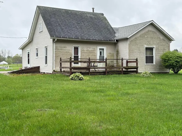 14855 4th Rd, Plymouth, IN 46563