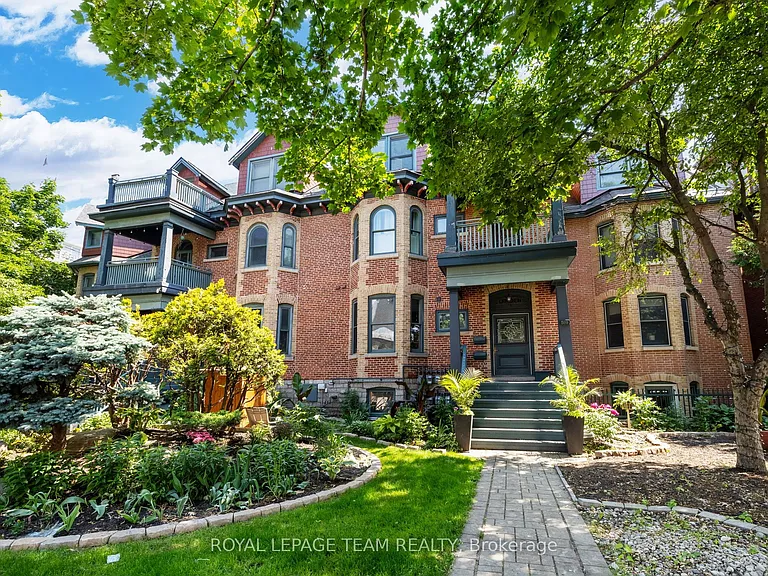 513 King Edward Ave #1 — Photo 1