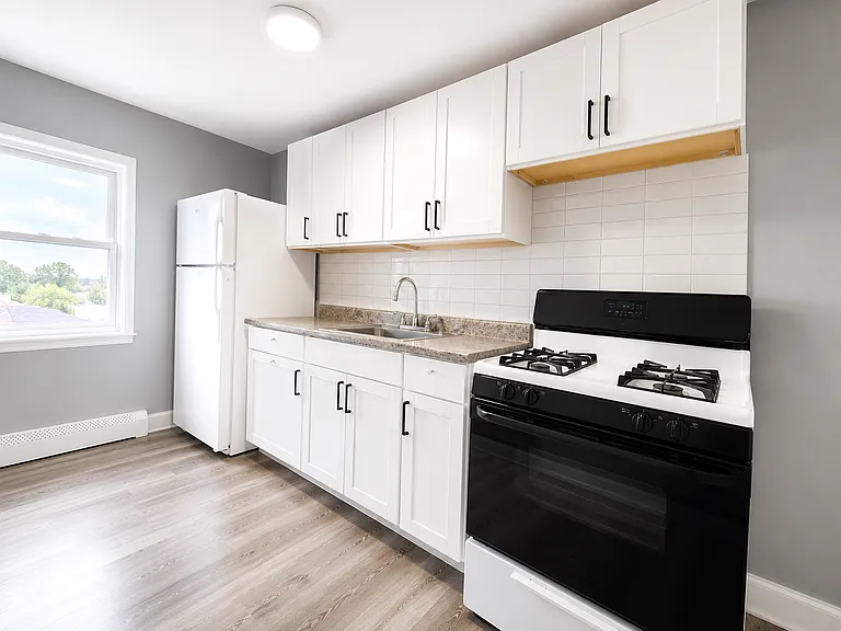 700 N 5th St #2 — Photo 1