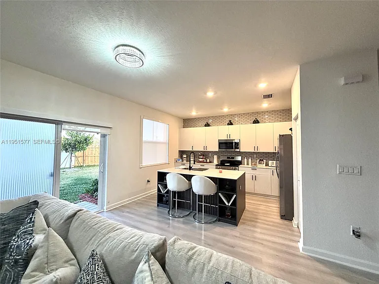 2661 SE 24th Ct — Photo 15