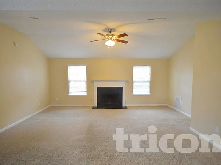 3568 Forest Downs Cv — Photo 2