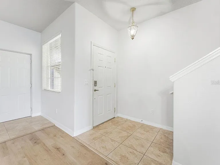 2795 Oakwater Dr — Photo 16