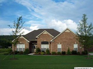 81 Corwin Dr, Decatur, AL 35603