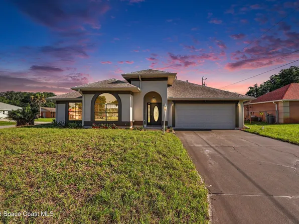 2088 Sun Valley St, Titusville, FL 32780