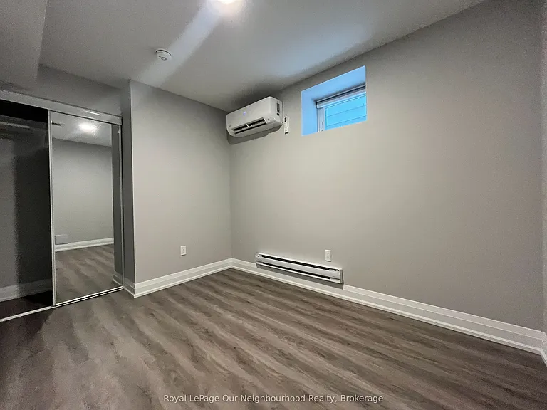 146 Bartlett Ave #LOWER — Photo 16