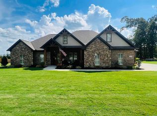 131 Natures Way, Guntersville, AL 35976