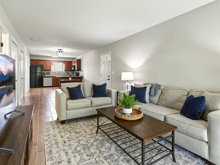 951 Pine Valley Dr #112 — Photo 18