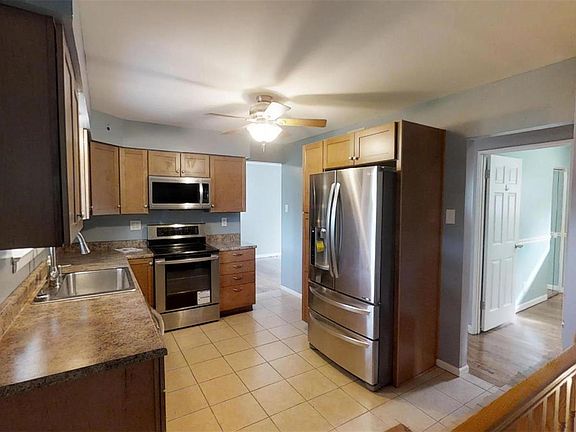3rd image of 10769 Willinda Dr