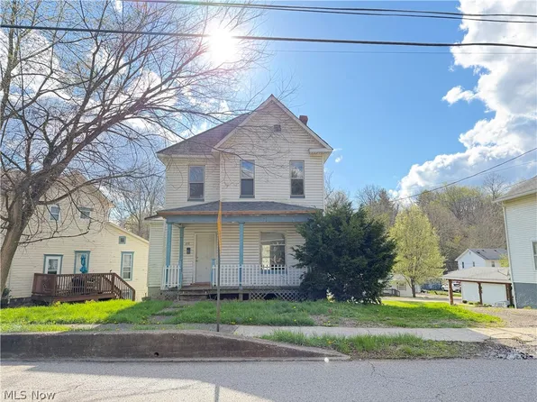 456 N 8th St, McConnelsville, OH 43756