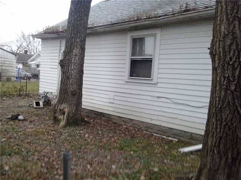 2nd image of 2183 Kildare Ave