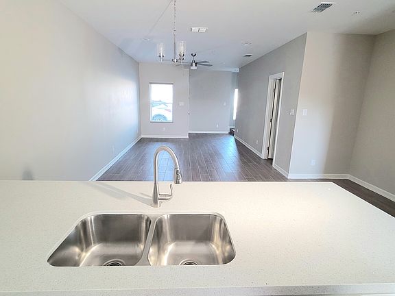 5th image of 4718 W Huckleberry St #2