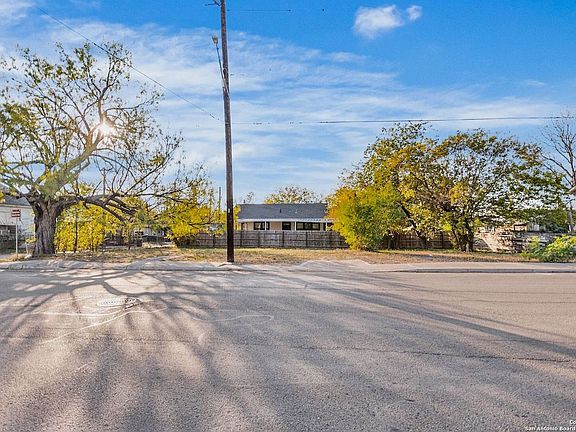 2nd image of 815 S Pine St LOT 10