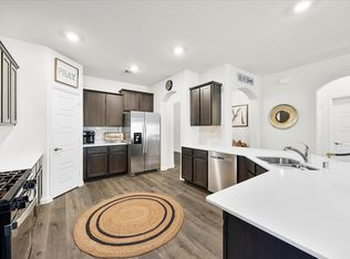 602 Royal Pine Dr, Fate, TX 75087