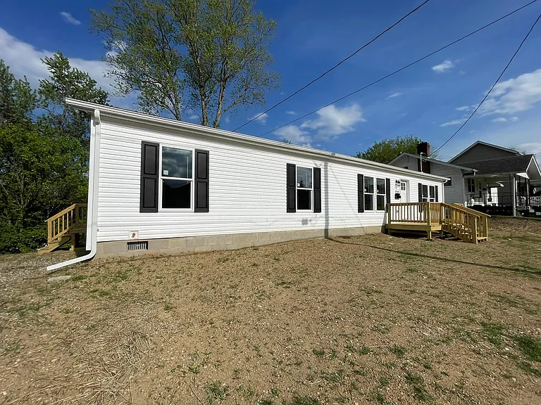 710 Spangler Dr — Photo 1