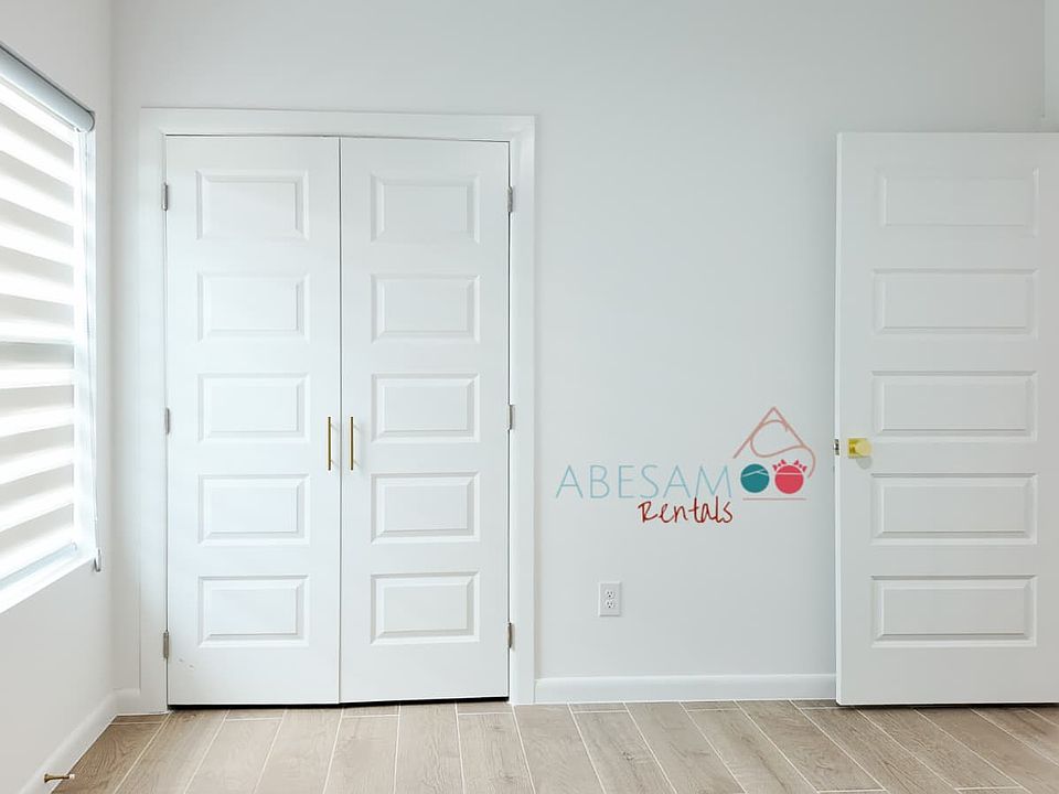 1st image of 2705 W Brookside Bend St #3