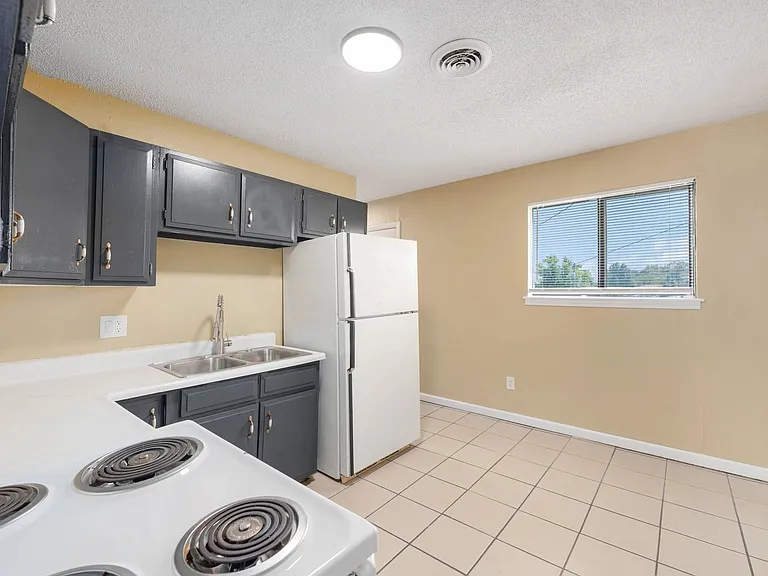18733 E Blackhawk Trl — Photo 5