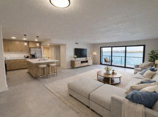 605 Ives Dairy Rd APT 102-7, Miami, FL 33179