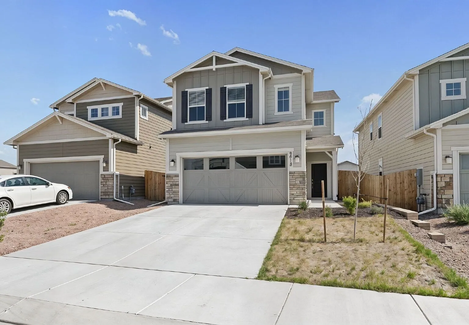 3 bed, 2.5 bath, 2066 sqft, $2,500 — Photo 2