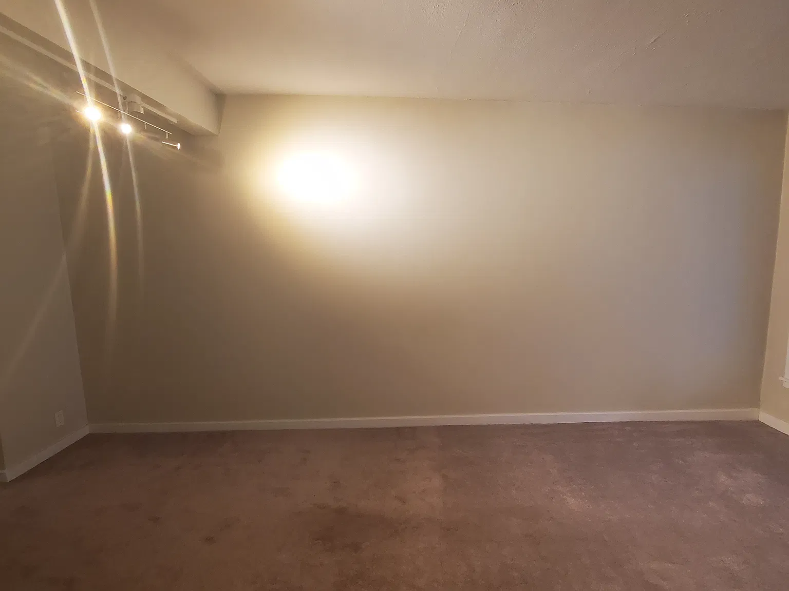 80 Foster St — Photo 4