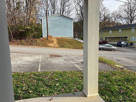 5th image of 657 Jena Beth Dr APT 1