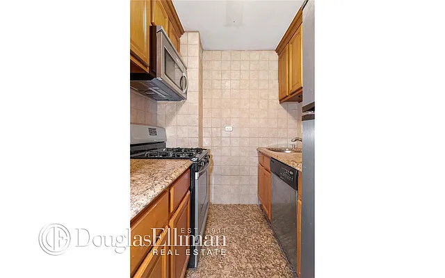 Sold by Douglas Elliman | media 4