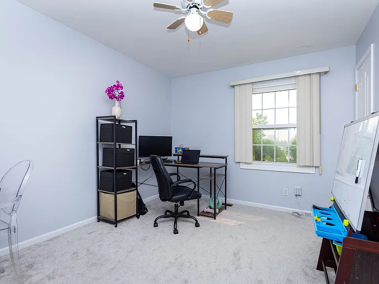 45520 Morningside Dr — Photo 35