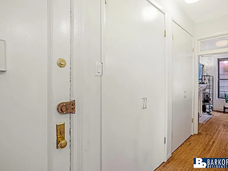 105 E 15th St #63 — Photo 9