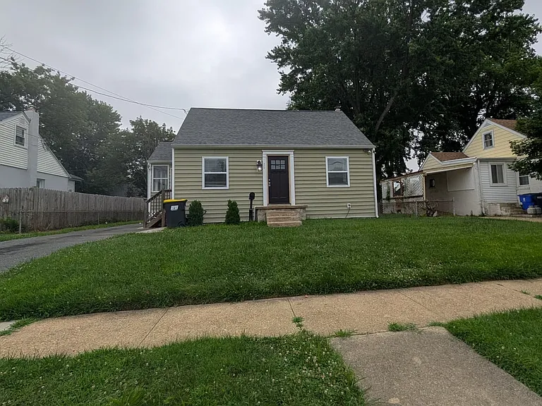 213 Liston Ave — Photo 1