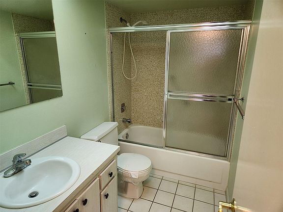5th image of 9481 Sunrise Lakes Boulevard #201