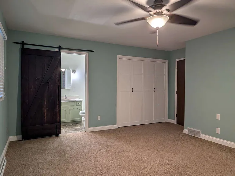 2408 S Gladys Ave — Photo 13