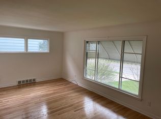 4633 Warner Rd #4633, Cleveland, OH 44125