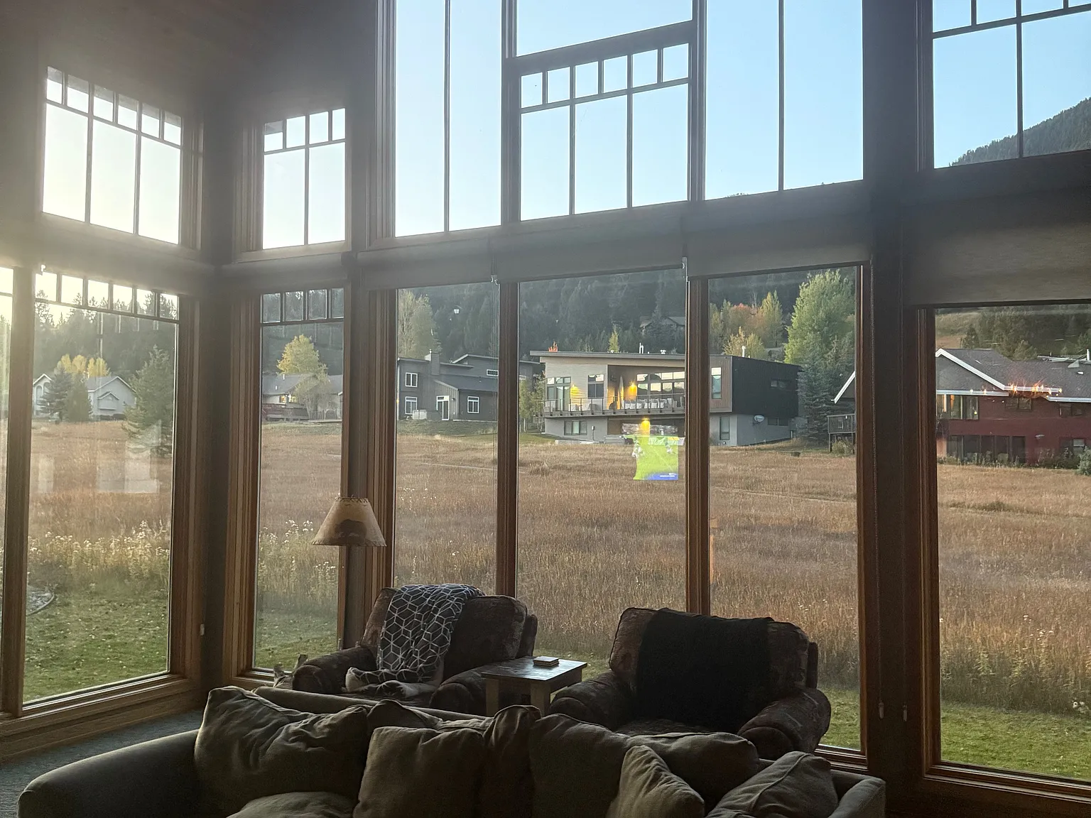 3 bed, 3816 sqft, $7,500 — Photo 4