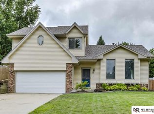 12714 Ridgeview Cir, Bellevue, NE 68123