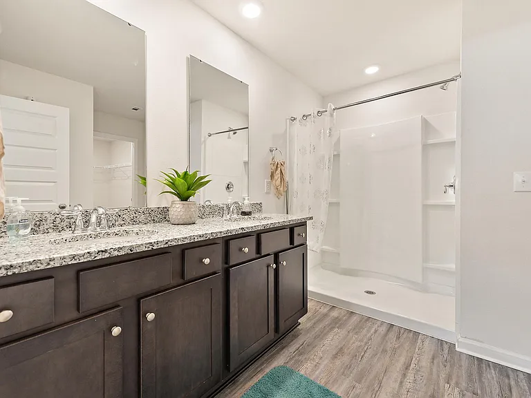 Emerald Lakes South — Photo 14