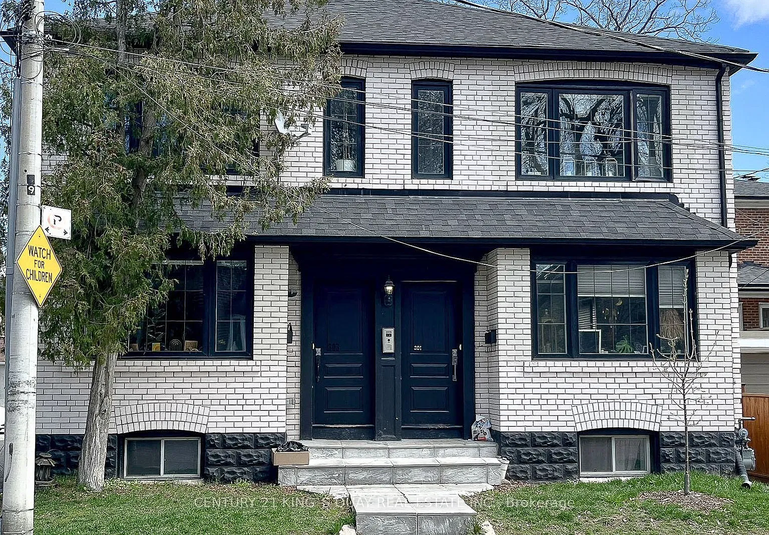 2 bed, $2,750 — Photo 1