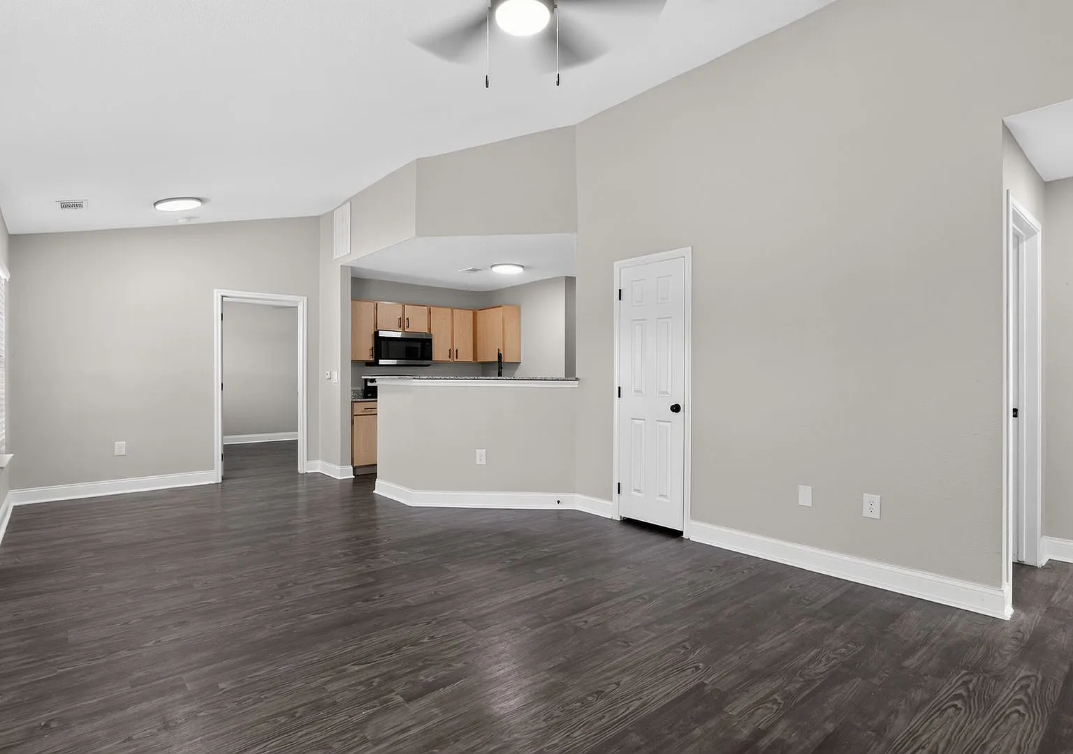 Cedar View — Photo 4