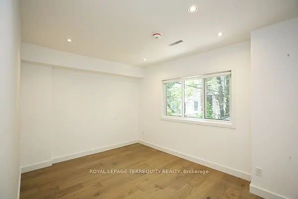 48 McGill St — Photo 15
