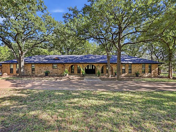 2nd image of 4000 Post Oak Rd