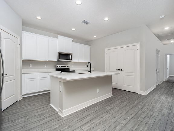 3rd image of 1802 Celebration Drive