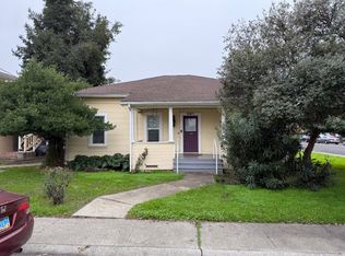 287 W Broadway St, Dixon, CA 95620