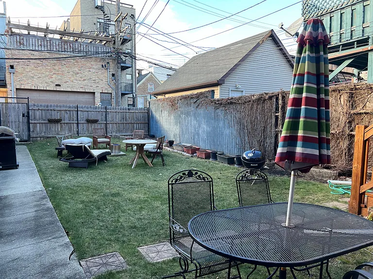 2122 N Winchester Ave #1F — Photo 5