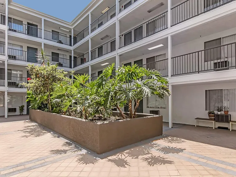 Bella Vista Senior Apartments — Photo 22