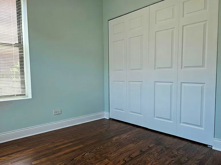 4100 N Kedzie Ave #2E — Photo 6