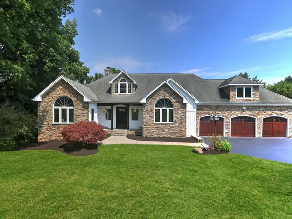 825 Robert Treat Extension, Orange, CT 06477