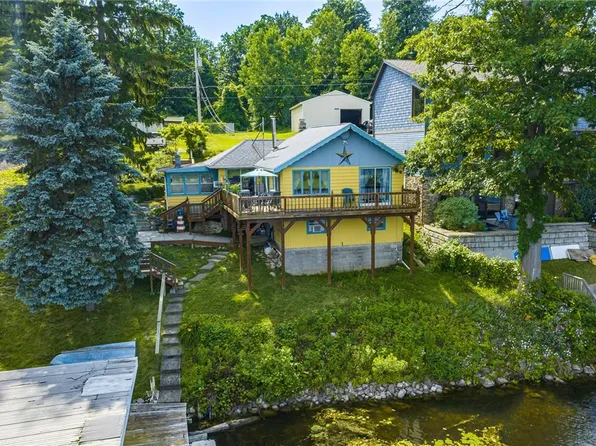 7362 Rose Ave, Wolcott, NY 14590