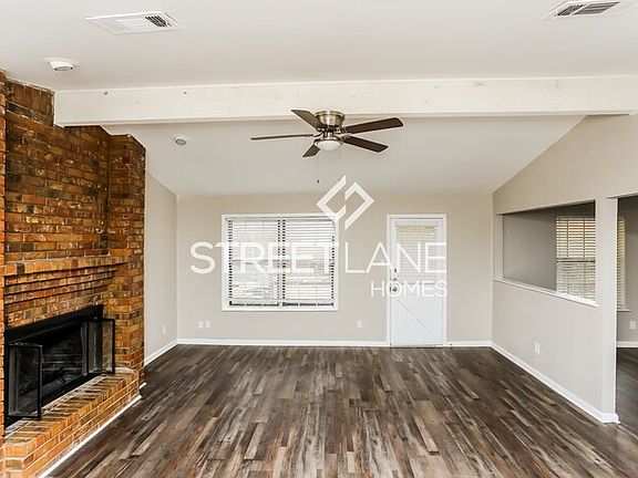3rd image of 1104 Scarlet Oaks Cir