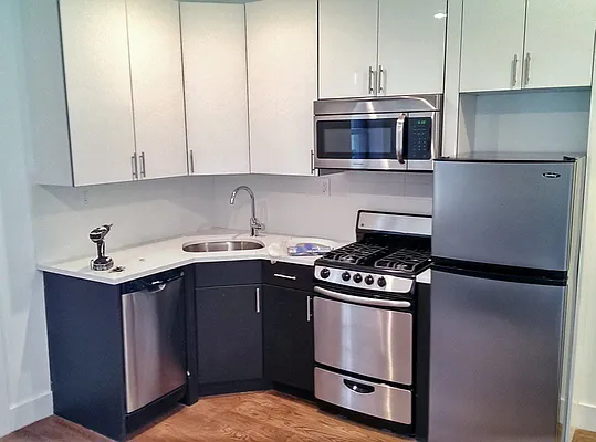 Rented by Trion Real Estate Management | media 2