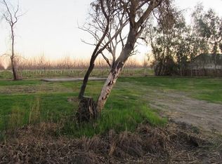 22141 Manor Ln, Red Bluff, CA 96080