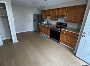 12 Knox St APT 9, Rockland, ME 04841