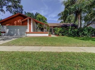 520 Radnor Dr, Palm Harbor, FL 34683